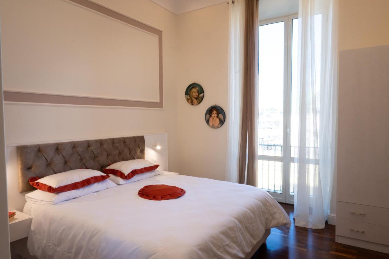 Bernini House Naples Hotel Bagian luar foto