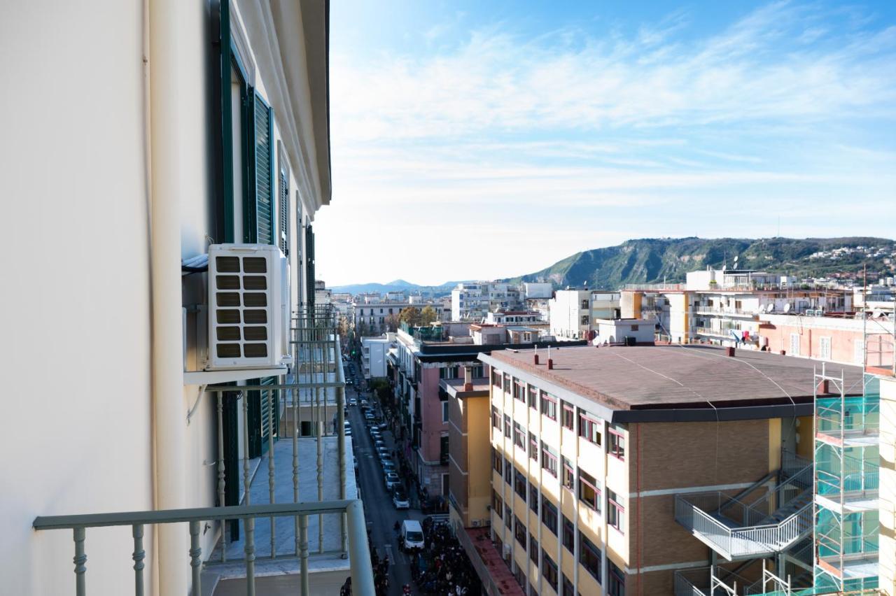 Bernini House Naples Hotel Bagian luar foto