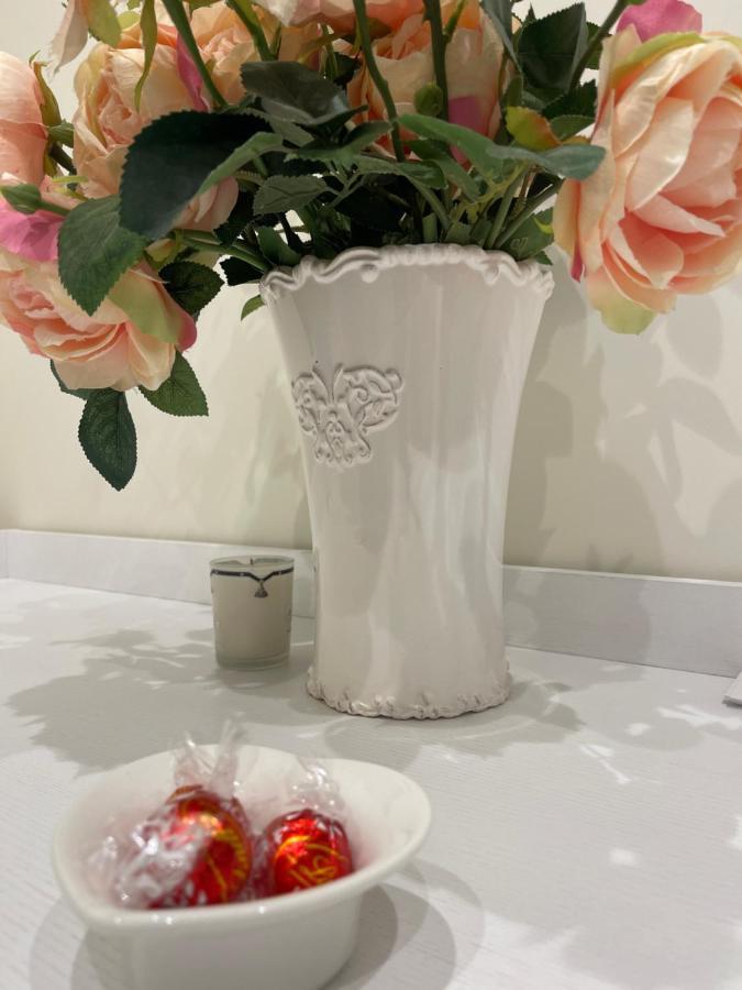 Bernini House Naples Hotel Bagian luar foto